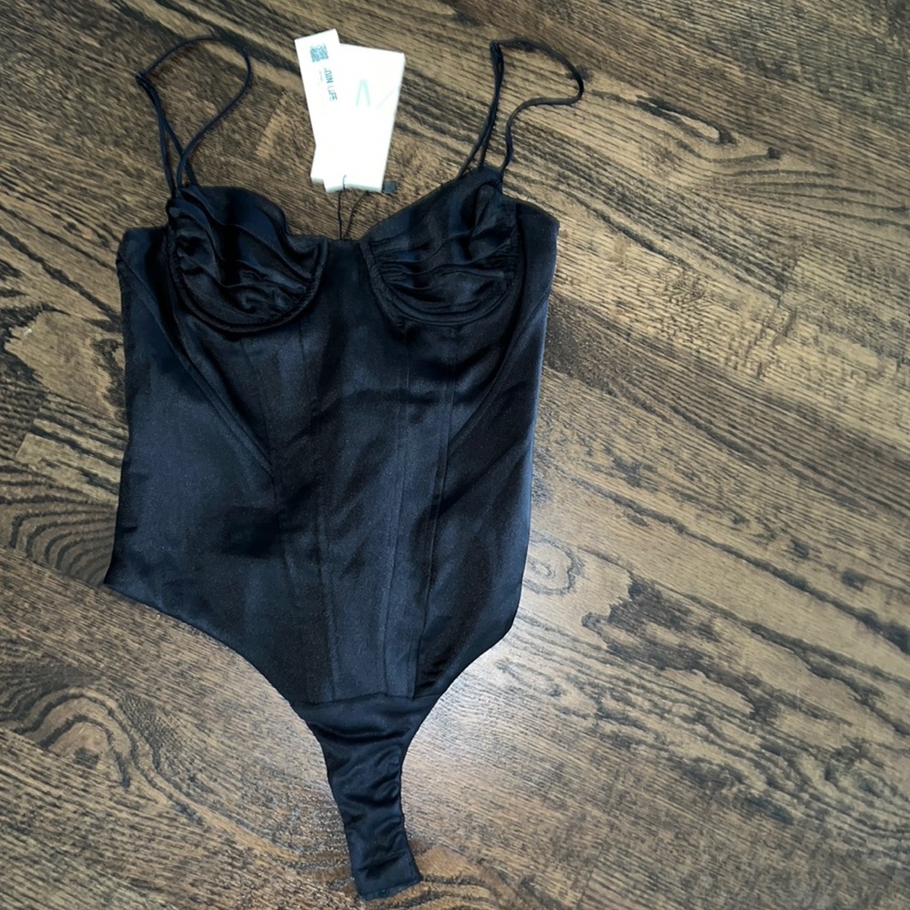 Zara bodysuit - Picture 1 of 5